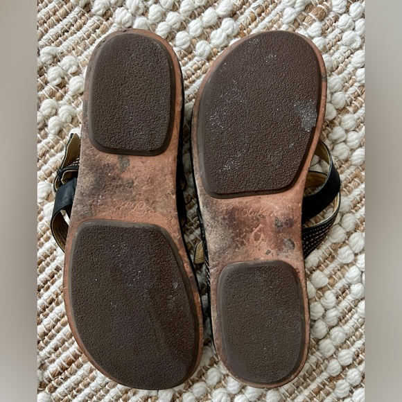 Olukai Mana Lua sandal - black leather, size 10 - Picture 5 of 6